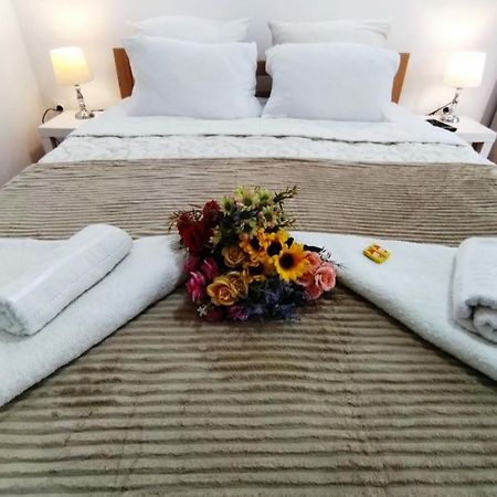 Palace Luxury Apartments The Heart Of Belgrado Esterno foto