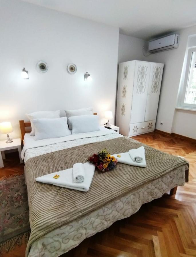 Palace Luxury Apartments The Heart Of Belgrado Esterno foto