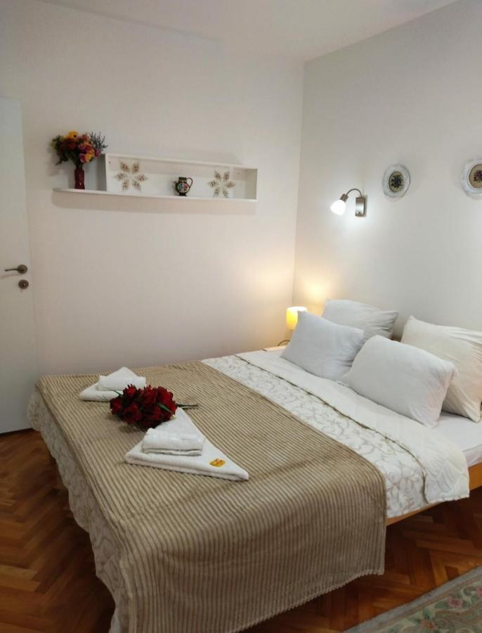 Palace Luxury Apartments The Heart Of Belgrado Esterno foto