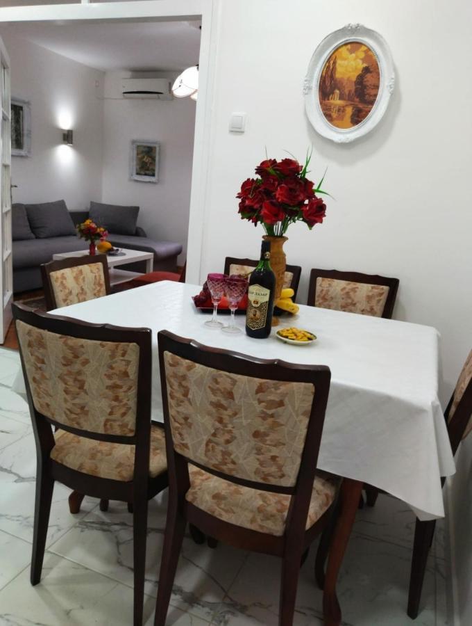 Palace Luxury Apartments The Heart Of Belgrado Esterno foto