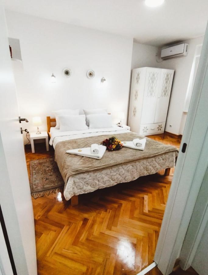 Palace Luxury Apartments The Heart Of Belgrado Esterno foto